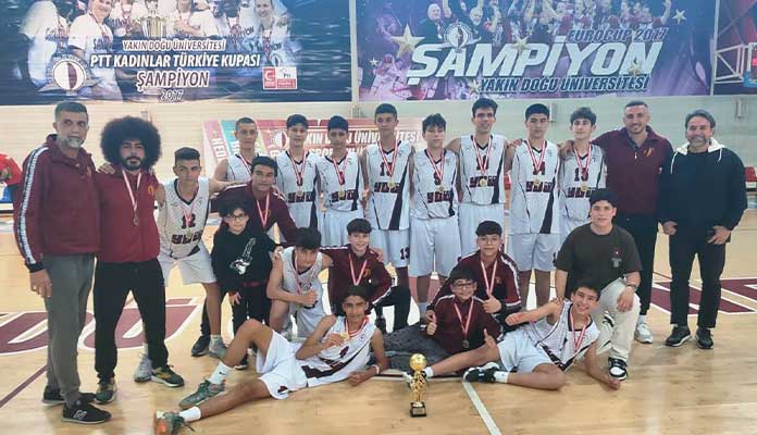 U15’in şampiyonu YDÜ - Basketbol Haberleri