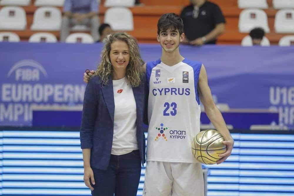 Turnuvanın MVP'si Demir Öztoprak - Basketbol Haberleri